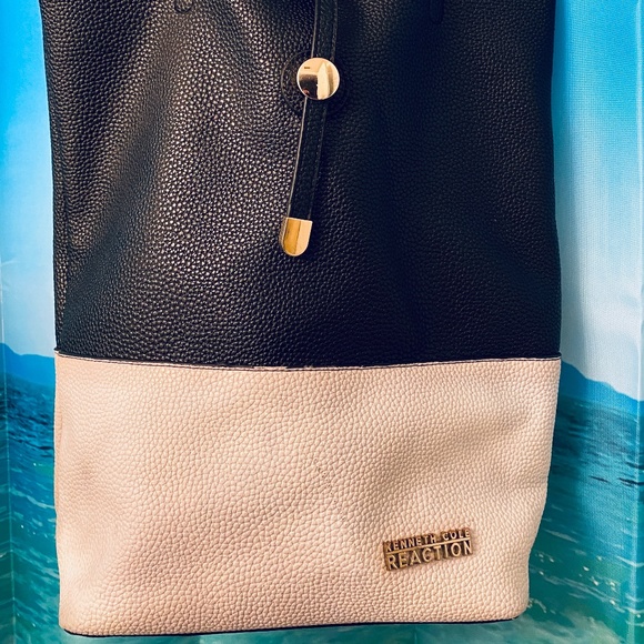 Kenneth Cole Tote Bag - Picture 5 of 5